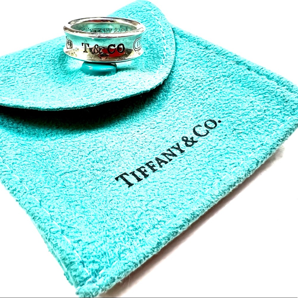 Tiffany and Co 925 Silver Ring - Size 6.5
